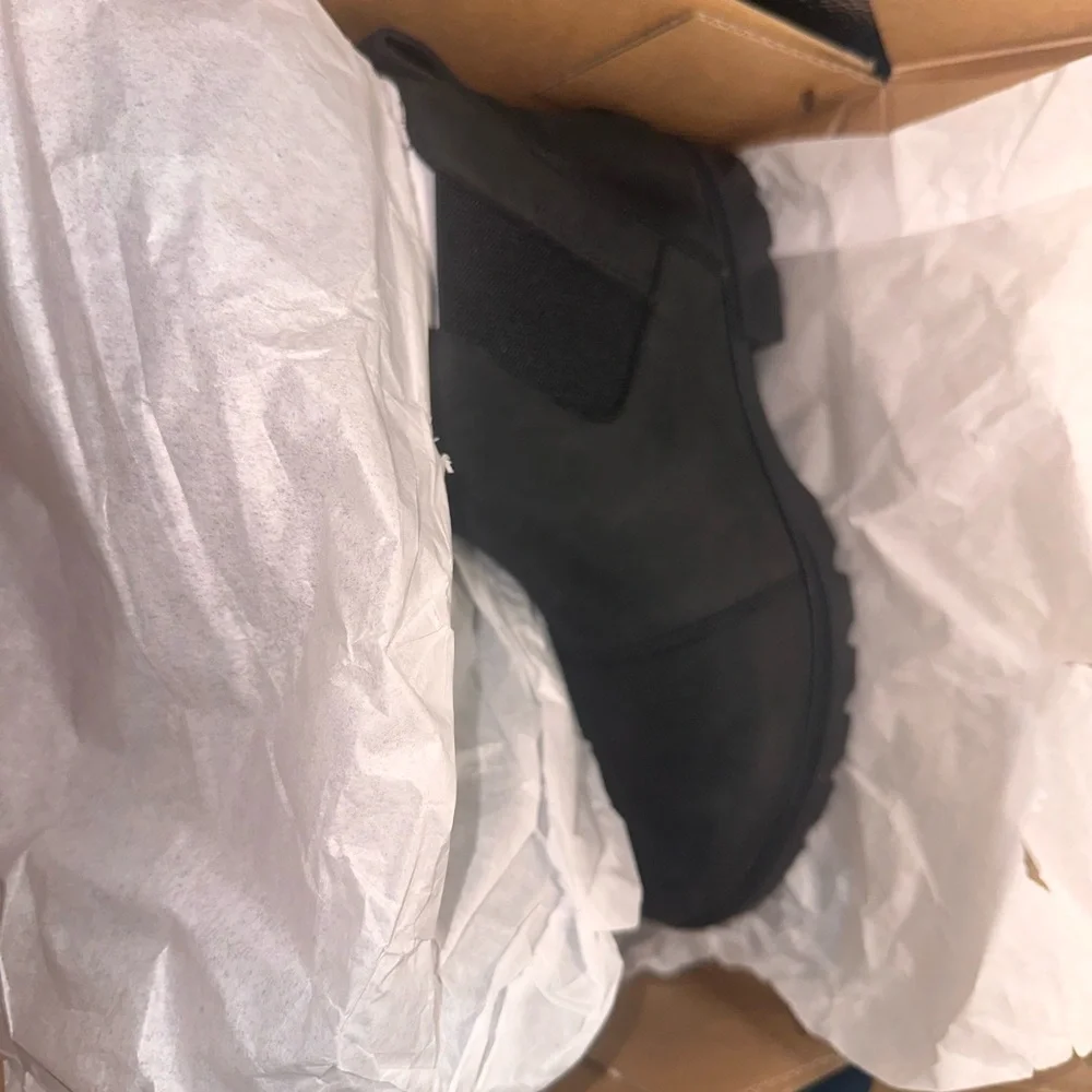 Sorel Black Chelsea Waterproof Boots - Picture 13 of 16